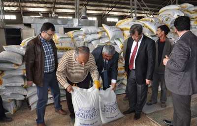 İslahiye’de 416 besiciye 208 ton yem yardımı