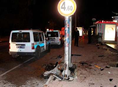Antalya'da eğlence dönüşü feci kaza: 1 ölü, 2 yaralı