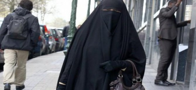 Hastasının peçesini kaldırmasını isteyen doktora soruşturma