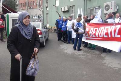 Bursa'da doktorlar iş bıraktı