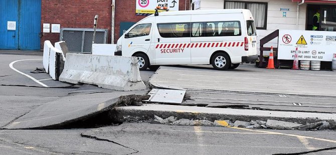 Yeni Zelanda’da turistler tahliye ediliyor