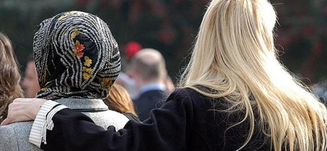 'Avrupa'da iş yerinde başörtüsü yasaklanabilir'