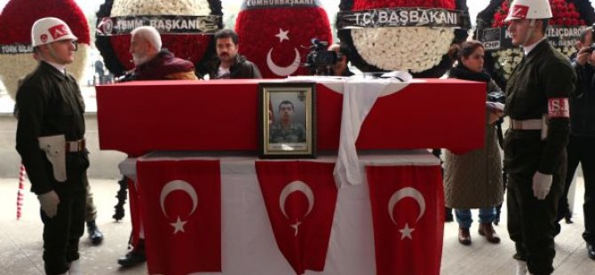 'Oğlum şehit oldu ya bu bana yeter'