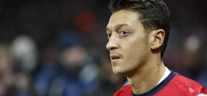 Mesut Özil, ayın futbolcusu seçildi