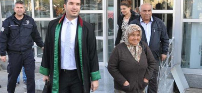 Oğluna terlik fırlatan anne beraat etti