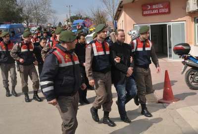 Uyuşturucu satıcılarına ‘Şah Mat 2’ operasyonu: 14 gözaltı