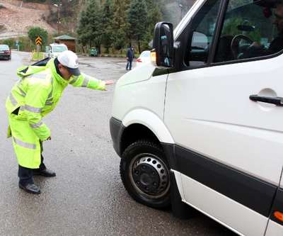 ZONGULDAK’TA KAR ULAŞIMI AKSATTI