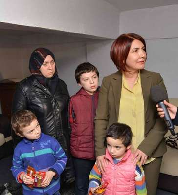 Kadın başkandan, 3 çocuk annesi Suriyeli kadına yardım eli