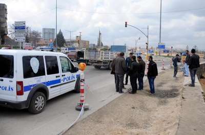İnşaat işçileri arasında bıçaklı kavga: 2 yaralı