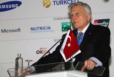 (Fotoğraflı Bülten Dağıtımı) Jean Claude Trıchet: Büyük buhrandan daha büyük bir kriz yaşadık