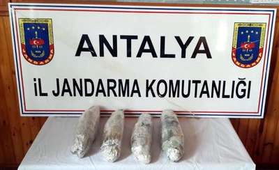 Valizden 10 kilo esrar çıktı