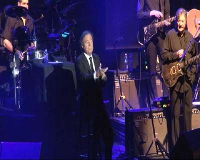 Julio Iglesias İstanbul'da  konser verdi