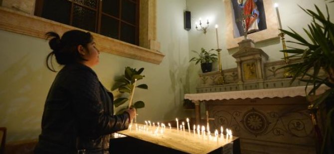 Hristiyan alemi Noel'i kutluyor