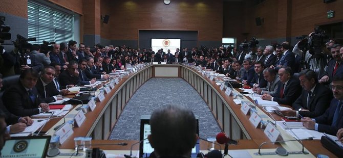 'Yedek milletvekilliği' anayasa teklifinden çıkarıldı