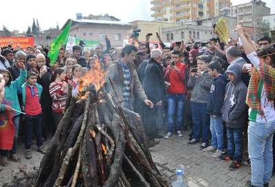 İslahiye'de HDP'lilerden nevruz kutlaması