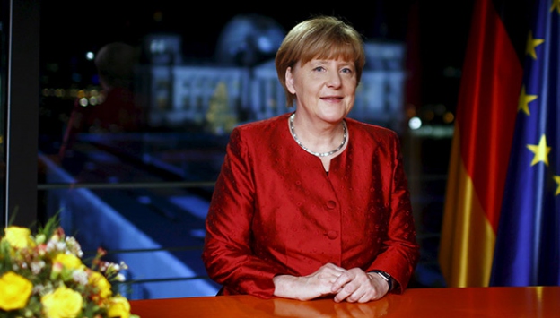 Merkel'den mültecilere nankörlük vurgusu