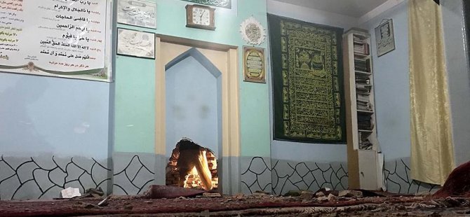 Afganistan'da camiye bombalı saldırı