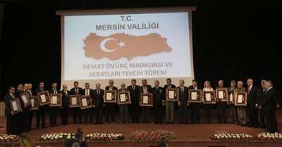 Mersin'de şehit aileleri ve gazilere devlet övünç madalyası