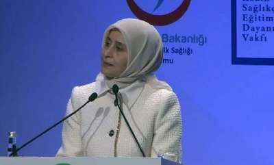 Sare Davutoğlu "Rahim ağzı kanserine 'dur' diyelim" sempozyumunda konuştu