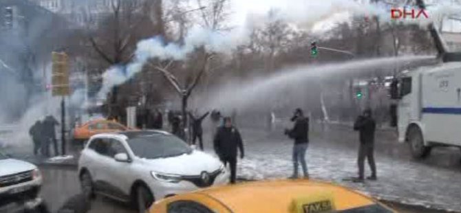 Meclis önünde gazlı polis müdahalesi