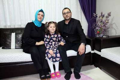 Görme engelli 7 yaşındaki Ecrin, Çanakkale şiiriyle duygulandırdı
