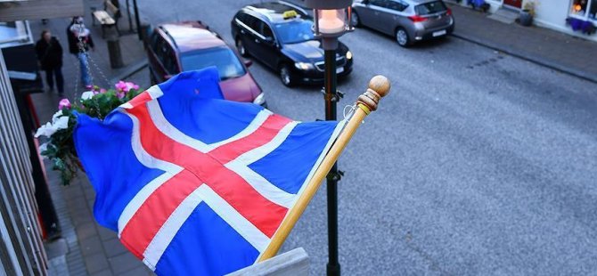 İzlanda'da hükümet kuruldu