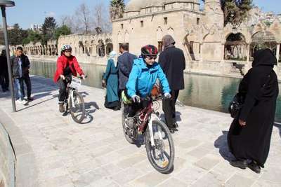 Şanlıurfa’da barış için pedal çevirdiler
