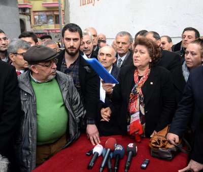 Trabzon CHP Gençlik Kolları, parti binasını işgal etti (2)