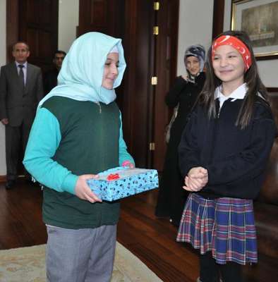 Nur'un kabul etmediği ödül, Suriyeli öğrenciye verildi