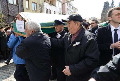 Kıvrıkoğlu'nun eşinin cenazesine Başbuğ ve Büyükanıt da katıldı