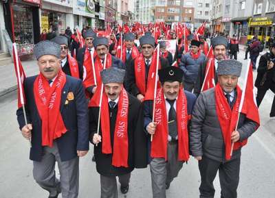 Sivas, Çanakkale şehitleri için yürüdü