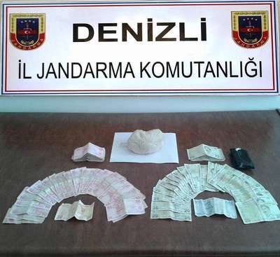 Otomobilde eroinle yakalanan iki kişi tutuklandı