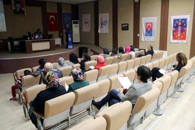 LÖSEV konferansına dikkat çeken ilgisizlik