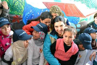 Tuba Büyüküstün: Savaştan kaçan çocuklara sahip çıkalım