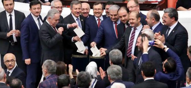 Anayasa değişikliği teklifi Meclis'ten geçti