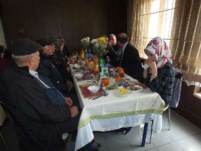 Vali, sesini yükselten şehit babasına 'Kendine gel' dedi