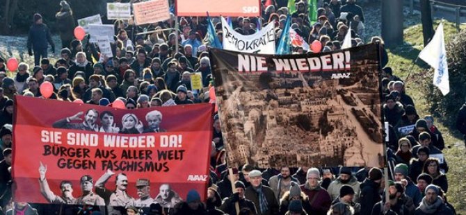 Almanya'da aşırı sağa protesto