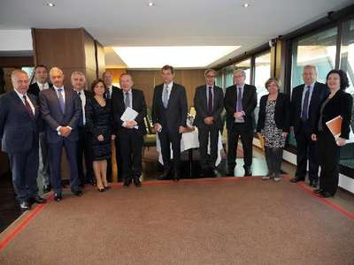 TÜSİAD heyeti, Paris'te MEDEF'i ziyaret etti