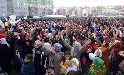 Sırrı Sakık: Onlar it sürüsüdür, onlar bu halka düşmandır