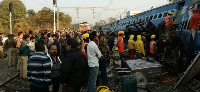 Hindistan'da tren kazası: 36 ölü