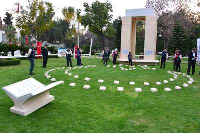 Adana'da temsili Şehitler Abidesi