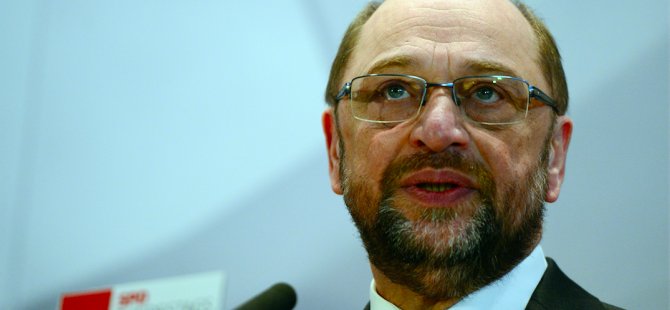 SPD anketlerde yüzde 30'un altına düştü
