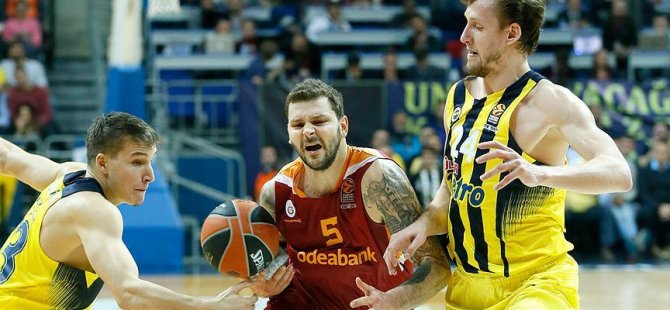 Avrupa'daki Türk derbisinin galibi Fenerbahçe