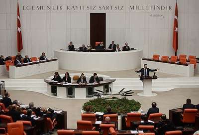 Meclis toplantısı güvenlik önlemi altında yapıldı
