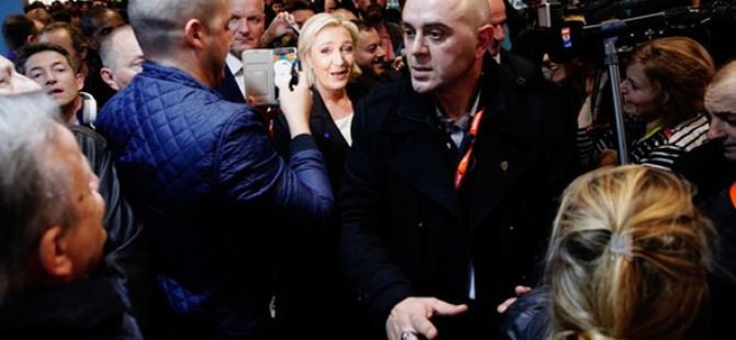 Le Pen soru soran bir muhabire saldırdı