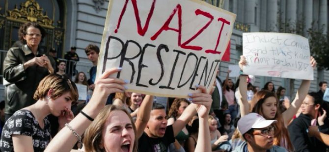 İngiltere'de on binler Trump'ı protesto etti