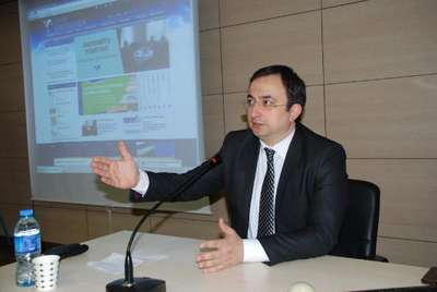 Fatih Üniversitesi Medya Atölyesi'nde gazeteciler ile öğrenciler biraraya geldi