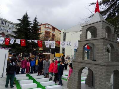 Avcılar’daki ‘Çanakkale Destanı Platosu’nda tarih dersi