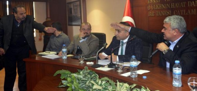 Otobüsçüden nöbet tepkisi: Genç şoförlerin hiç mi seks hayatı olmayacak?