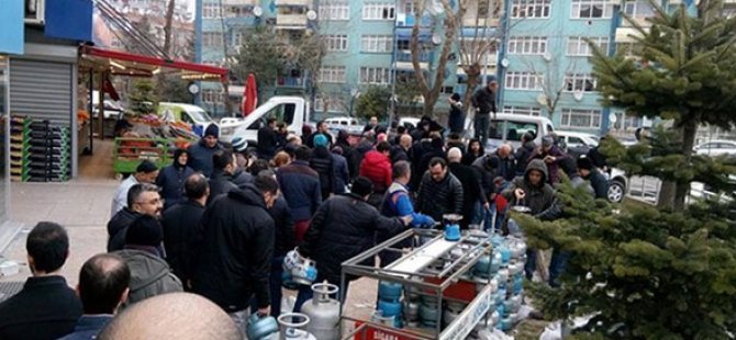 Samsun'da uzun tüp kuyrukları oluştu
